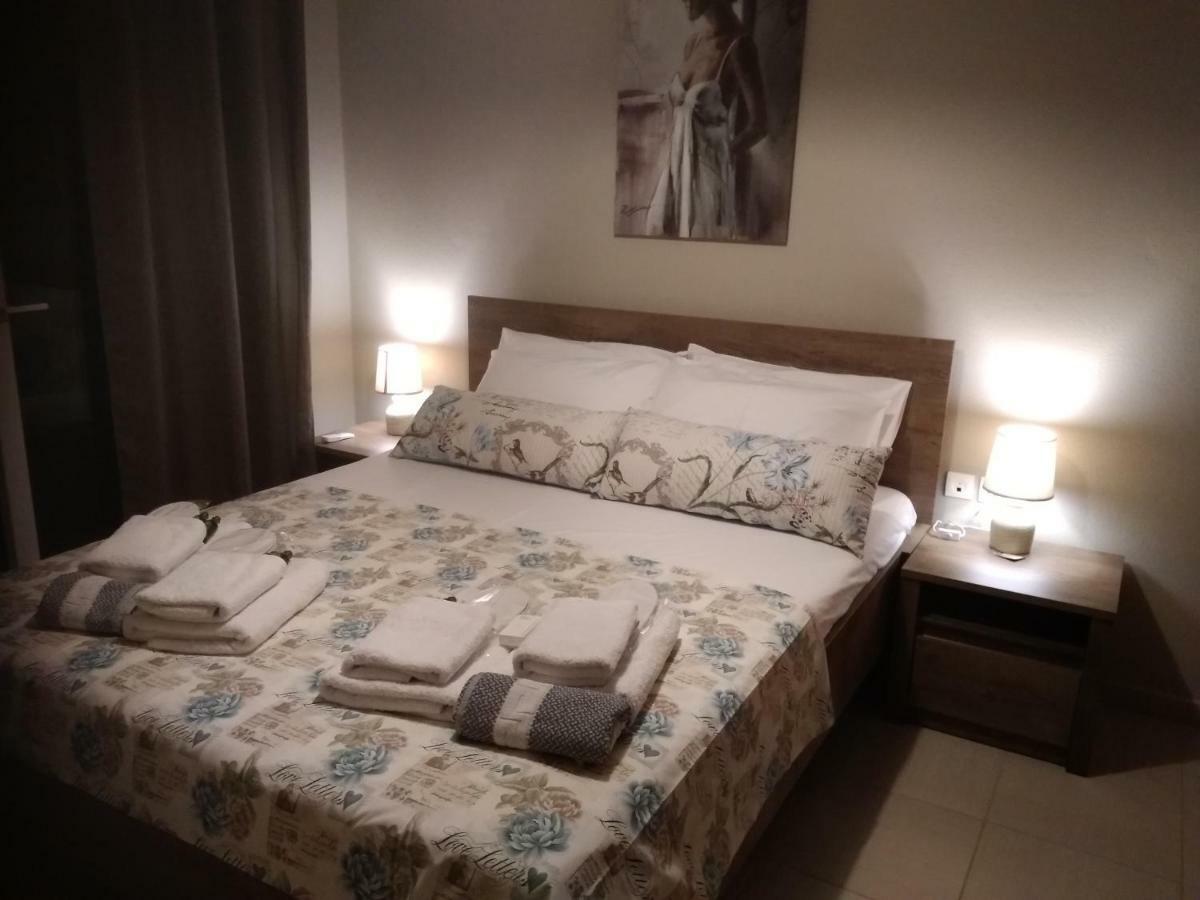 Iris Deluxe Suites 1 Kavala Buitenkant foto