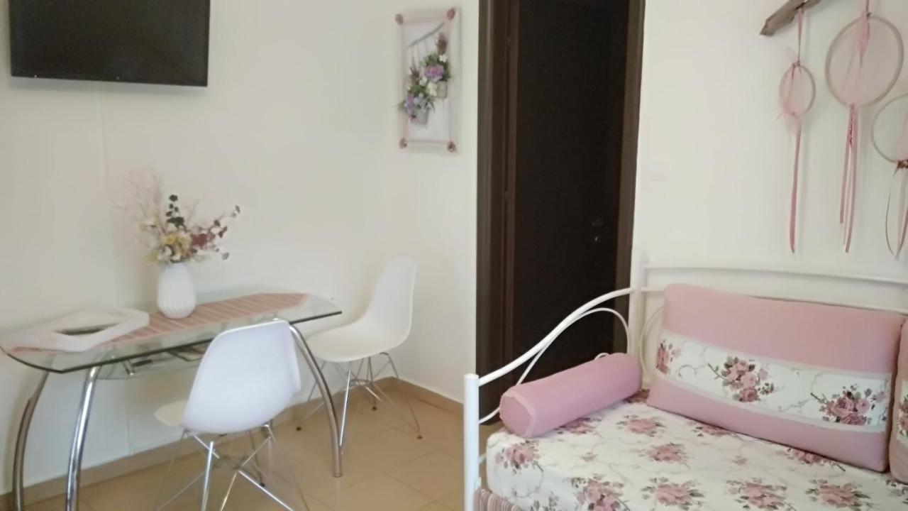 Iris Deluxe Suites 1 Kavala Buitenkant foto